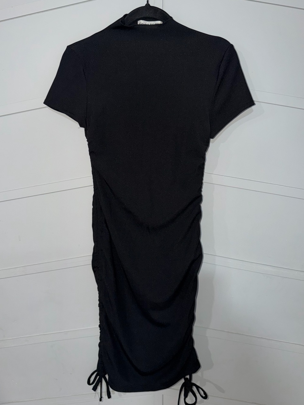 Black Short-Sleeve Ruched Midi Dress